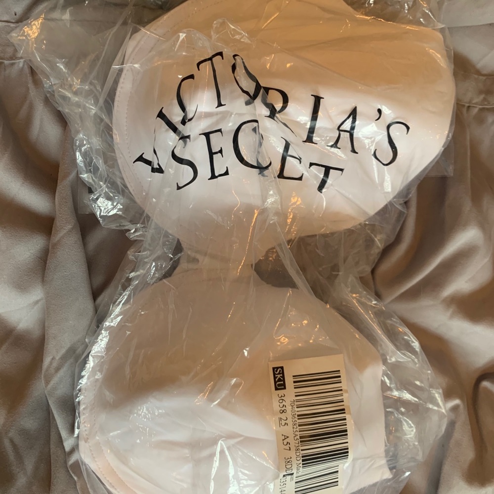 New white Victoria secret bra